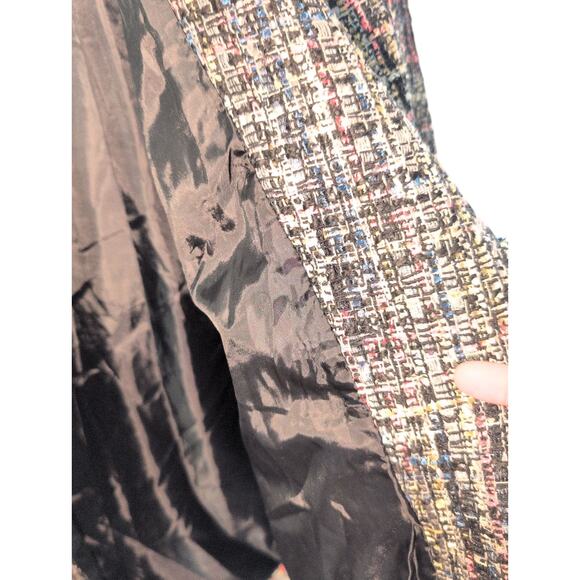 Tweed Blazer with Pearl Buttons – Size Large - Picture 3 of 4